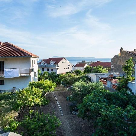 Garden Apartments Komiža Extérieur photo